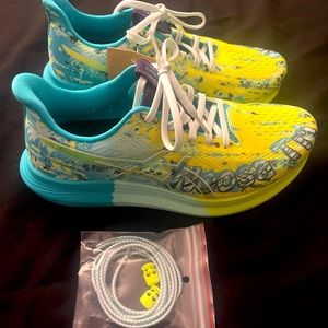 Asics Noosa Tri 14 running shoes, size 8.5